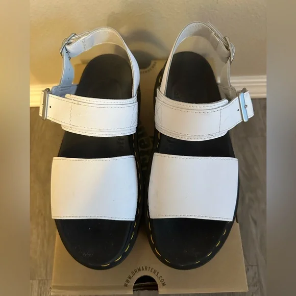 💥 Dr. Marten’s Voss Quad sandals 💥 - Picture 3 of 7